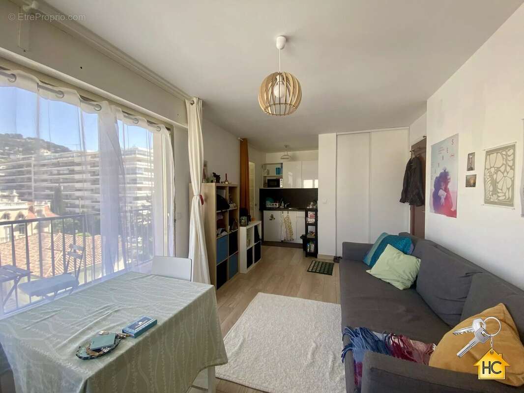 Appartement à CANNES