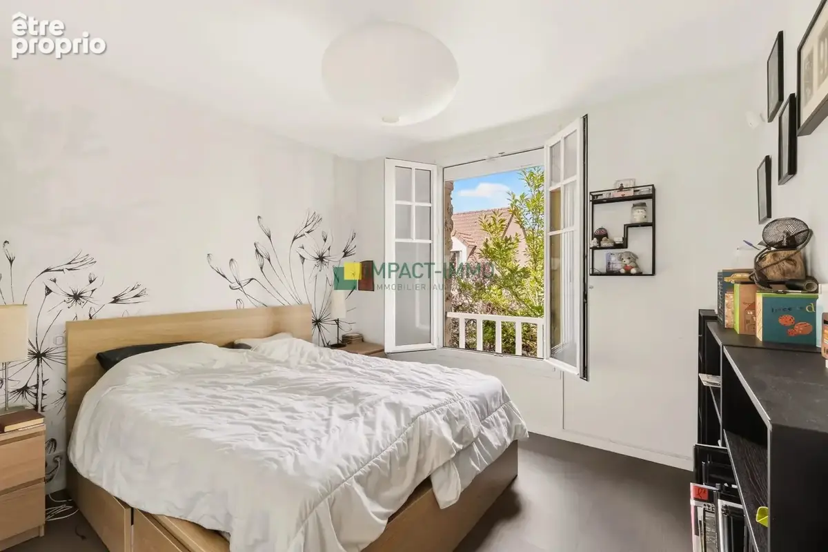  Coup de Cœur – Maison en Pierre avec Jardin, Terrasse et Dépendance à Colombes - photo 7