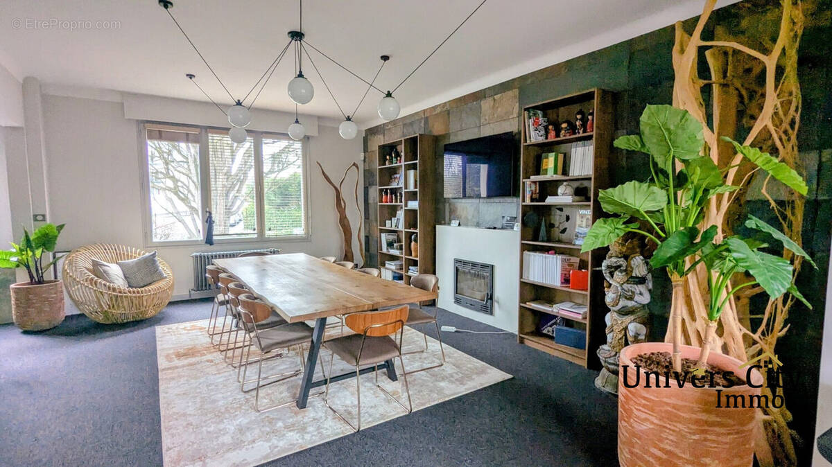 Maison à SAINT-SEBASTIEN-SUR-LOIRE