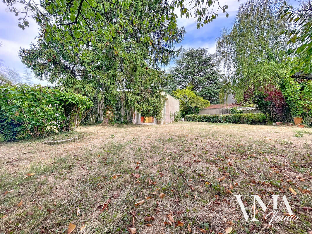 Maison à CHAMPAGNE-AU-MONT-D&#039;OR