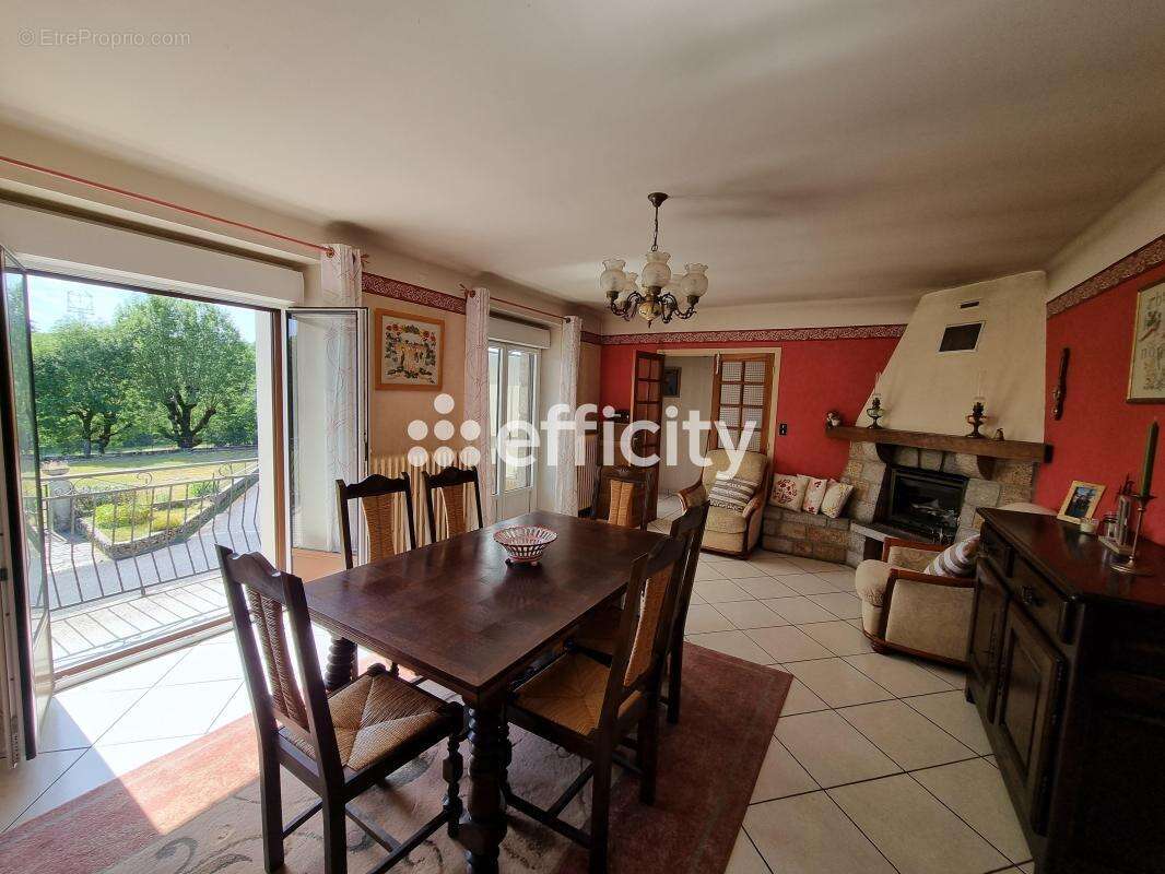 Maison 84 m² à Saint-Alban-Sur-Limagnole  - photo 4