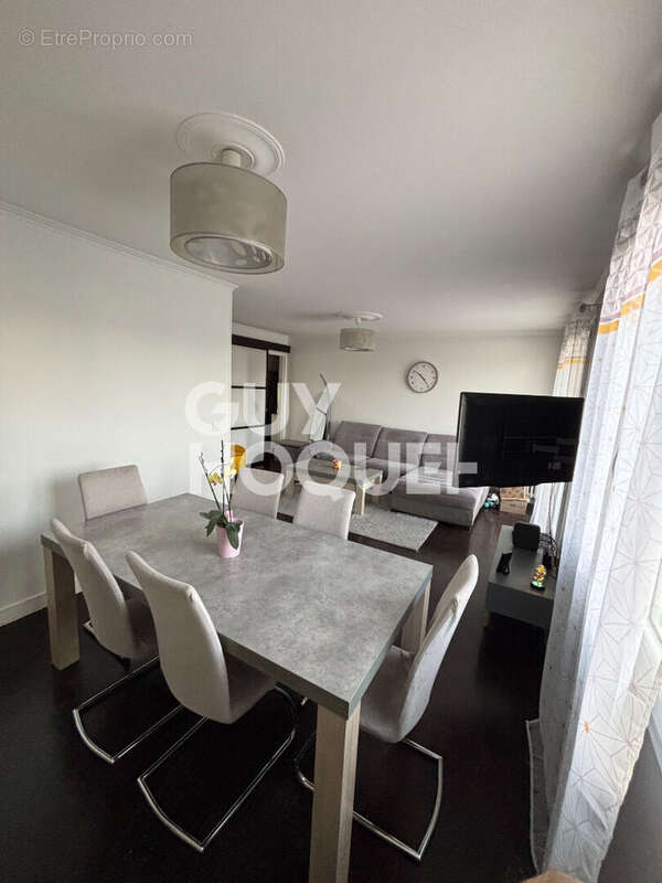 Appartement à LE PERREUX-SUR-MARNE