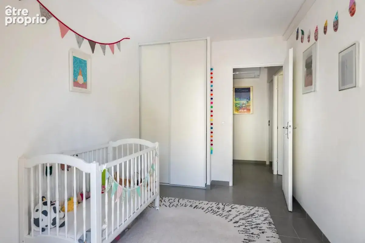A vendre t3 renove avec garage et terrasse a marseille 13004 - photo 11