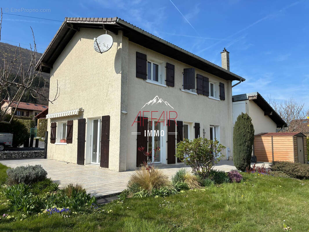 Maison à MONNETIER-MORNEX