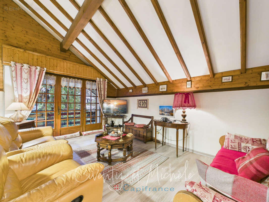 Grande propriété familiale sur 7 533 m² de terrain plat - photo 8