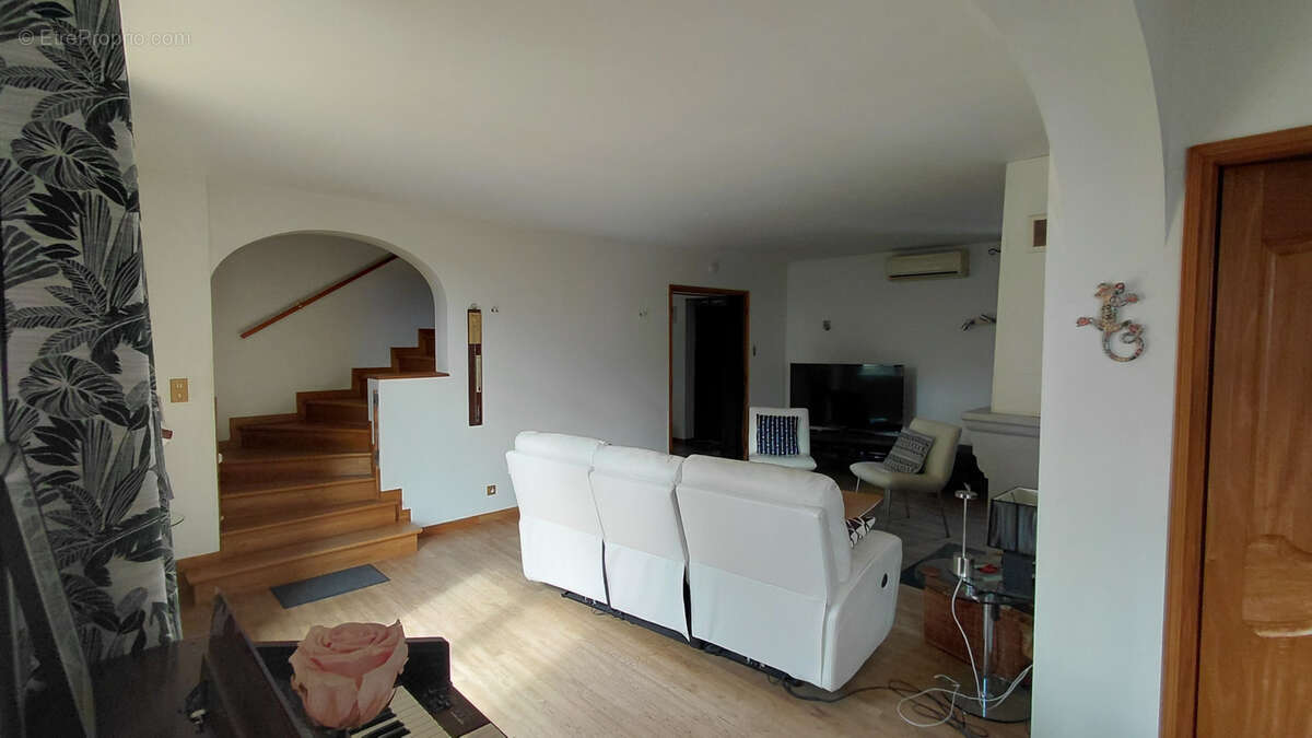 Maison à BOURG-SAINT-ANDEOL