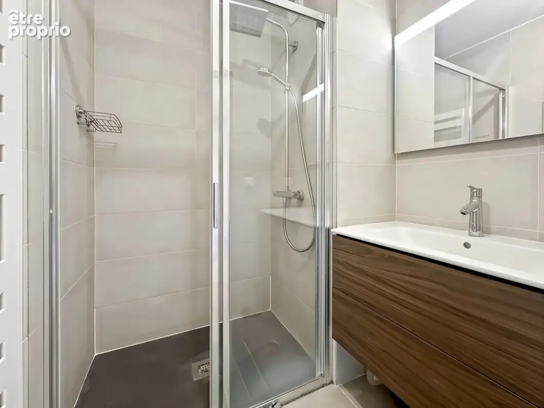 Maison à vendre 5 pièces FERNEY VOLTAIRE (01) - photo 17