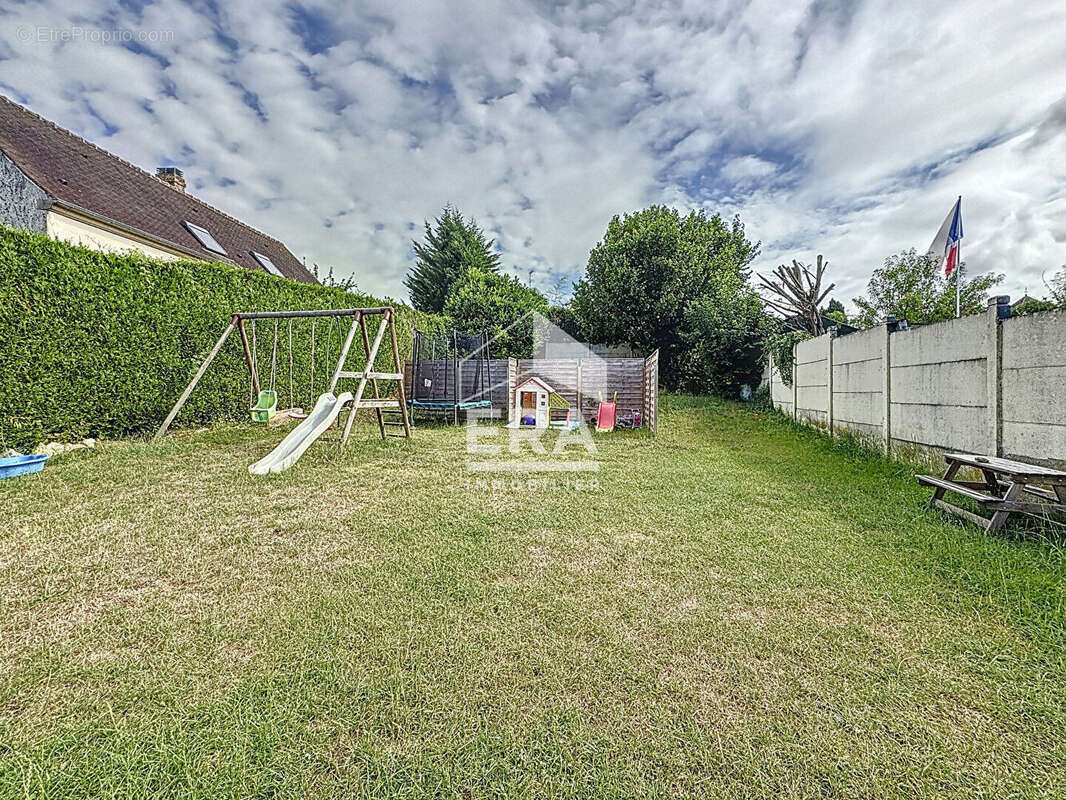 Maison à CHAUMONTEL