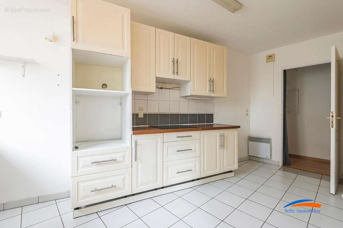   - Appartement à REIMS