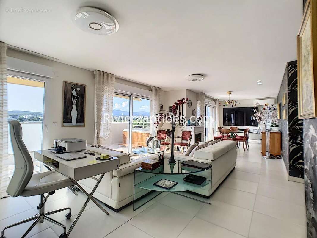 Antibes vue mer dernier etage 133m² - photo 2