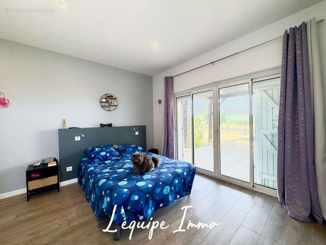 Maison T5 avec sous-sol, piscine et vue panoramique - photo 10