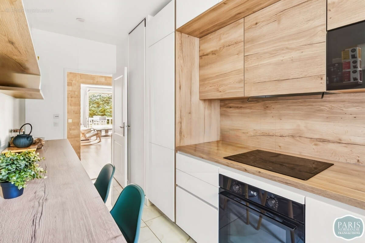 Appartement à LE PLESSIS-ROBINSON