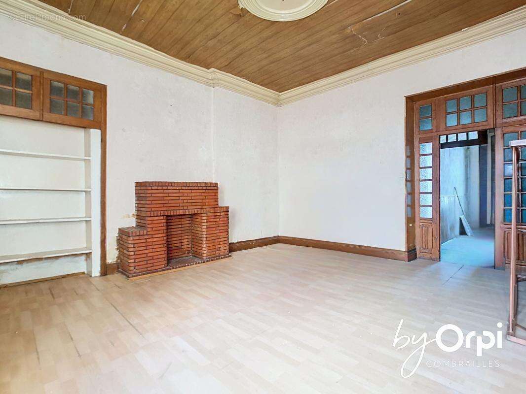 Appartement à COMMENTRY