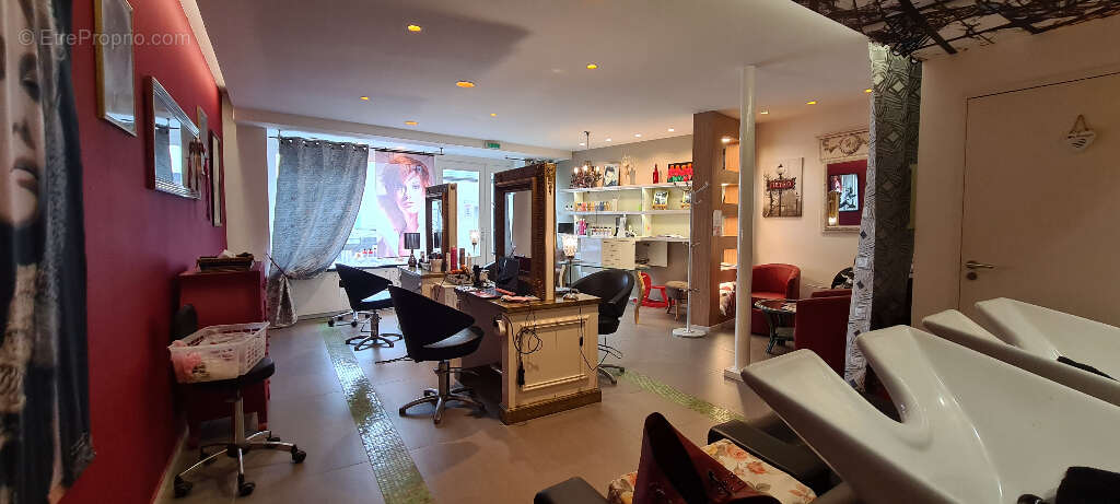 Commerce à PONT-L&#039;ABBE