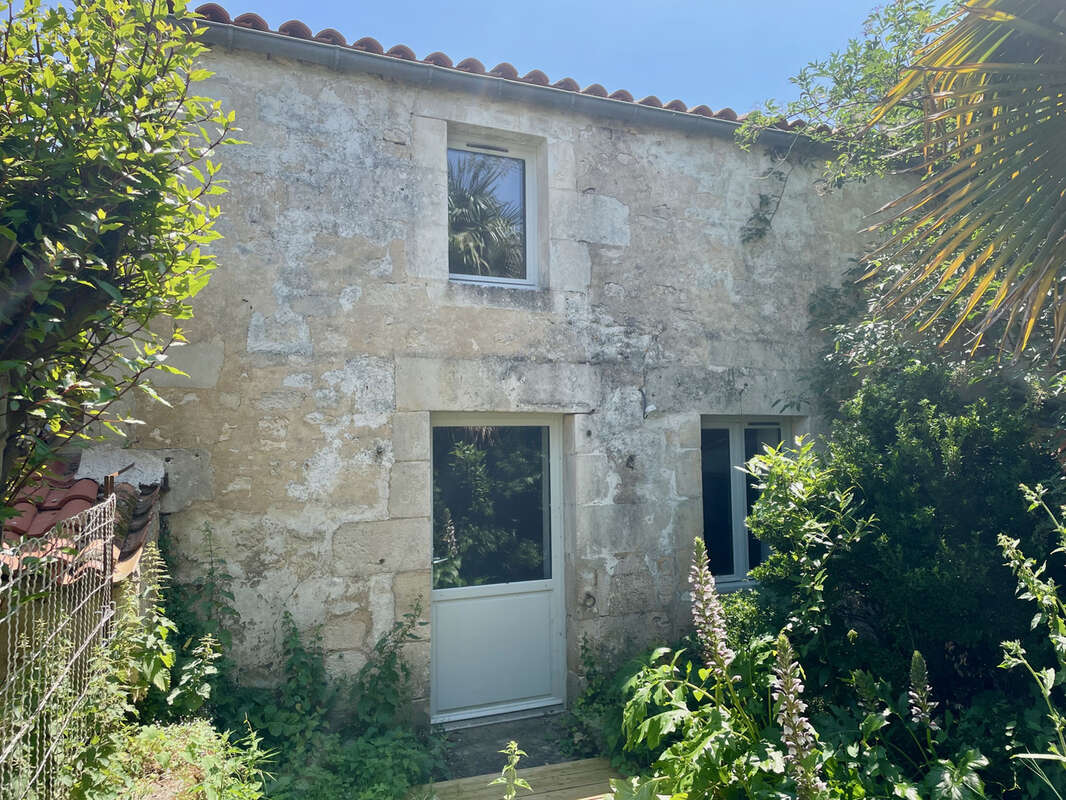 Maison à PORT-D'ENVAUX