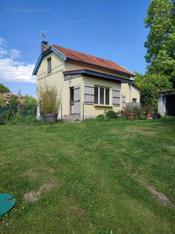 Maison à LAMOTTE-BREBIERE