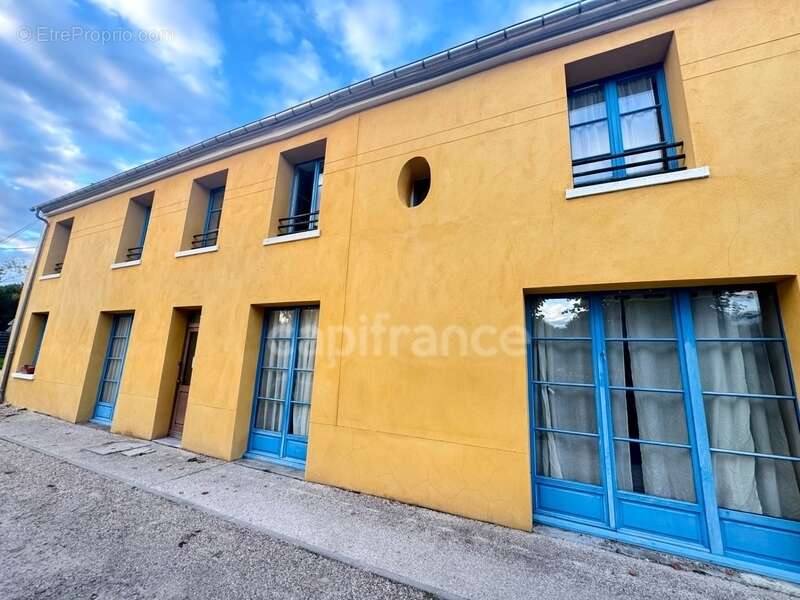 Appartement à ROSNY-SUR-SEINE