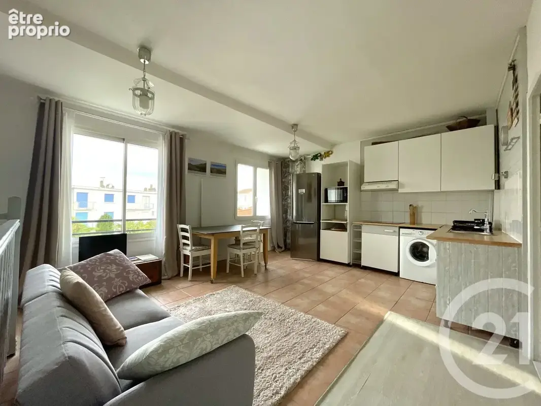 Appartement 3 pièces 52 m² à vendre à Royan (17200) - photo 4