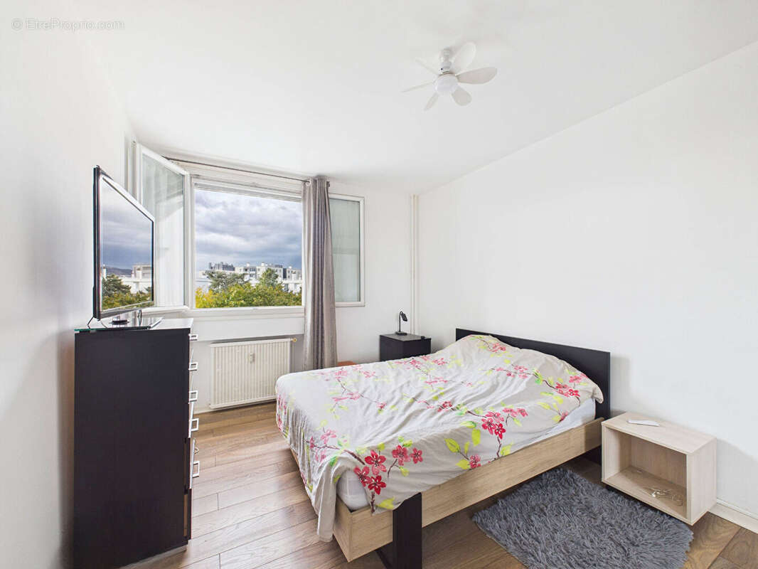 Appartement à BOURG-LES-VALENCE
