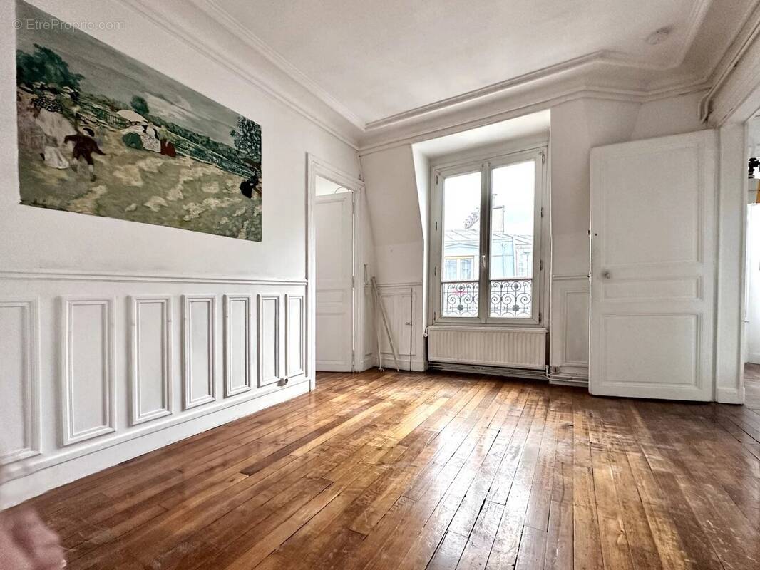 Appartement à PARIS-19E