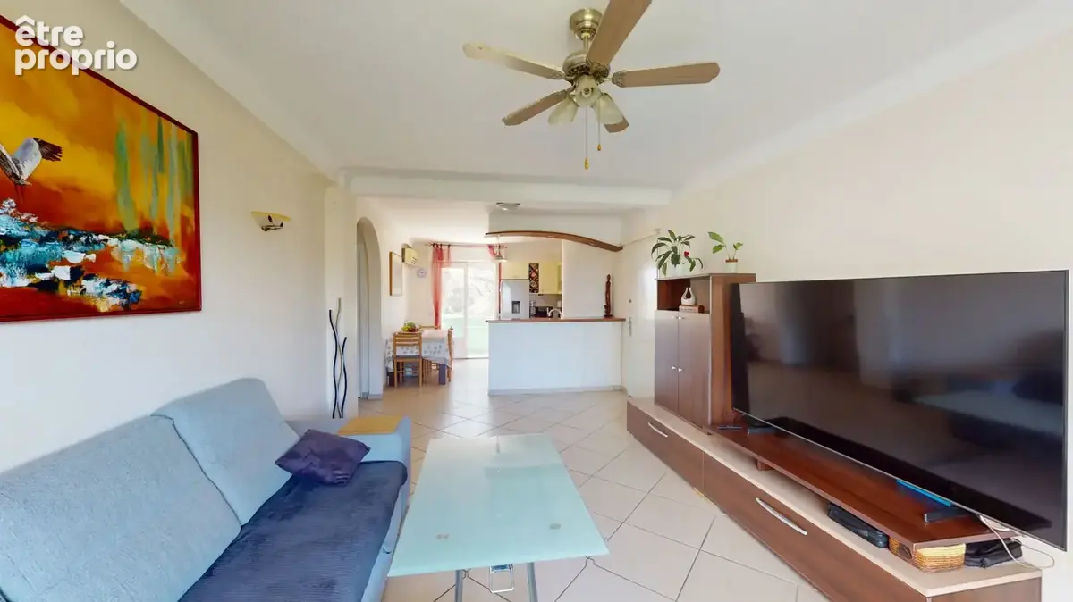 3 pièces dernier étage avec 2 terrasses et garage - Bouches du Loup - Villeneuve Loubet - photo 3