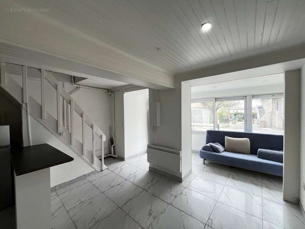 Maison à VAULX-MILIEU