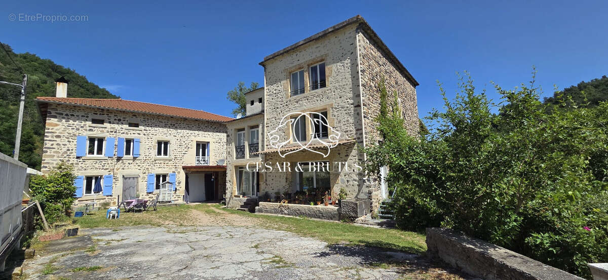 Maison 343 m² à Saint-Vincent  - photo 8
