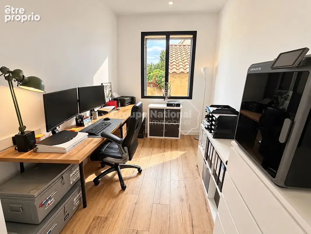 Maison de type 4 entièrement rénovée avec garage et piscine - photo 7