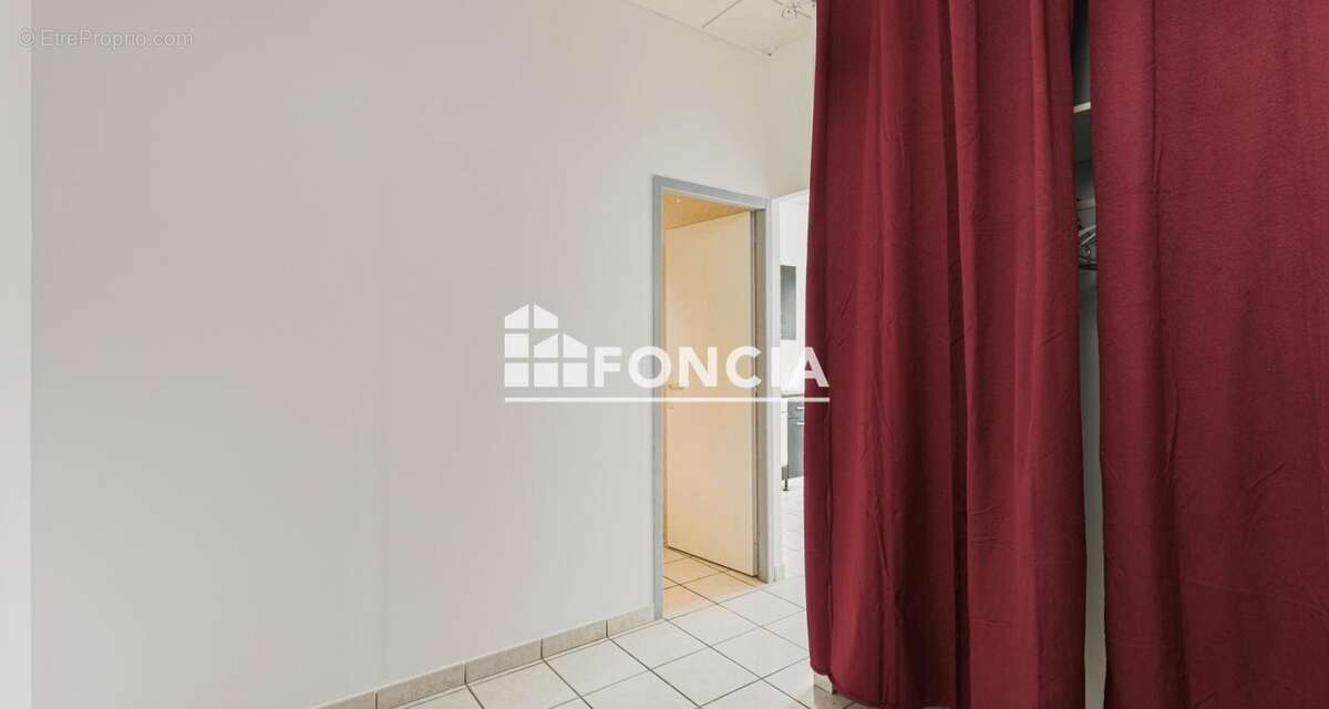 Appartement à SAINT-MARTIN-D'HERES