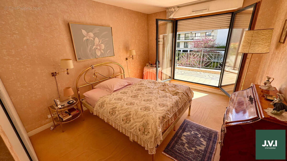 Appartement à ENGHIEN-LES-BAINS