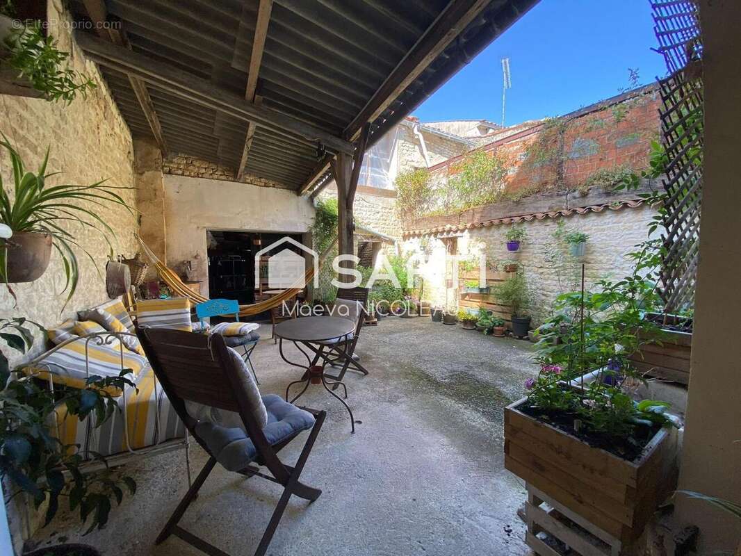 Photo 9 - Maison à SURGERES