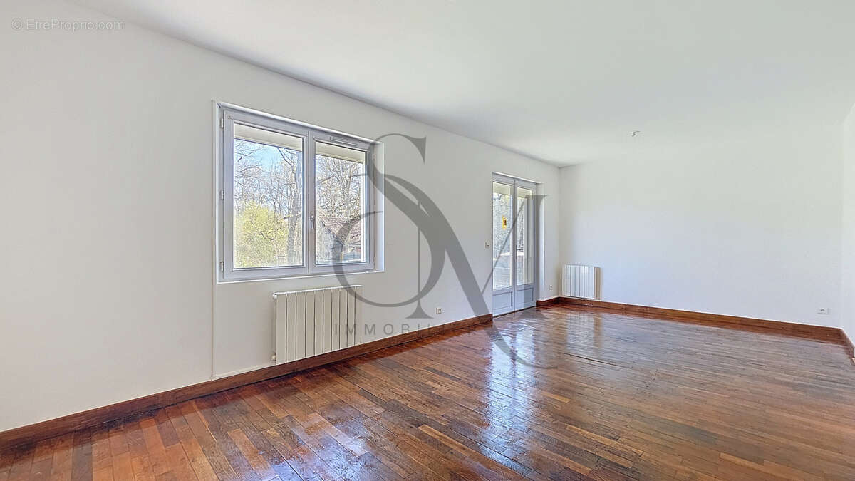 Maison à SAINT-GERMAIN-DES-PRES