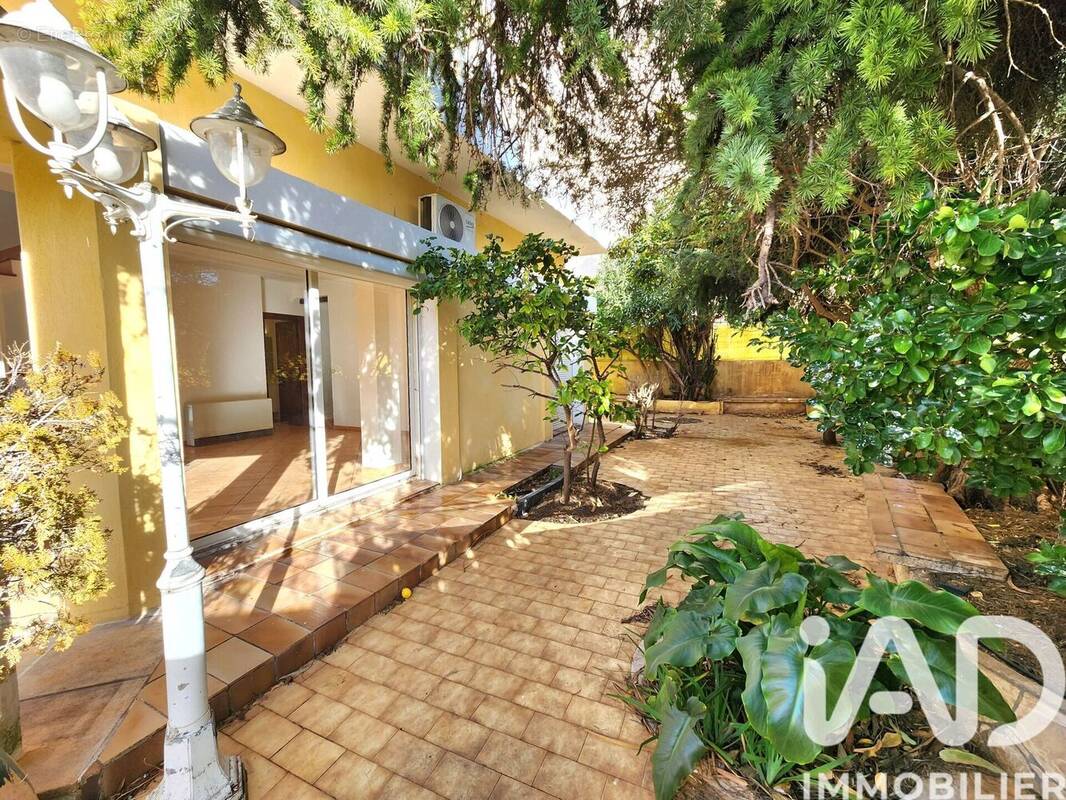 Photo 1 - Maison à MARSEILLE-9E