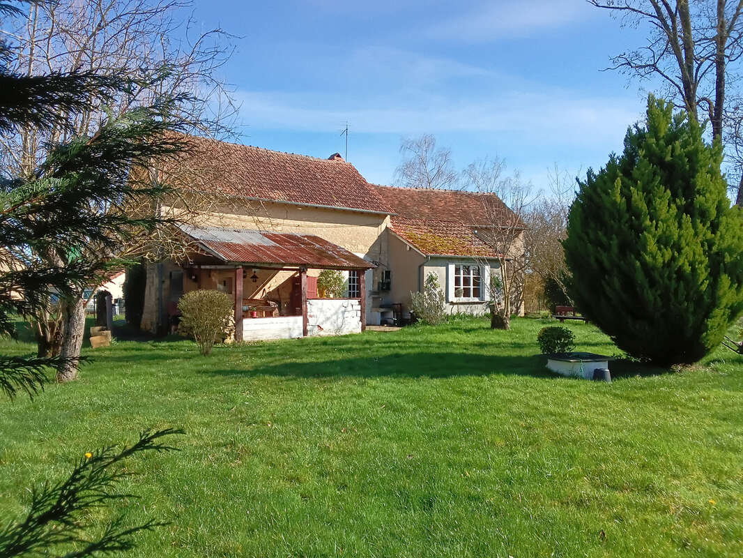 Maison à OUROUER-LES-BOURDELINS