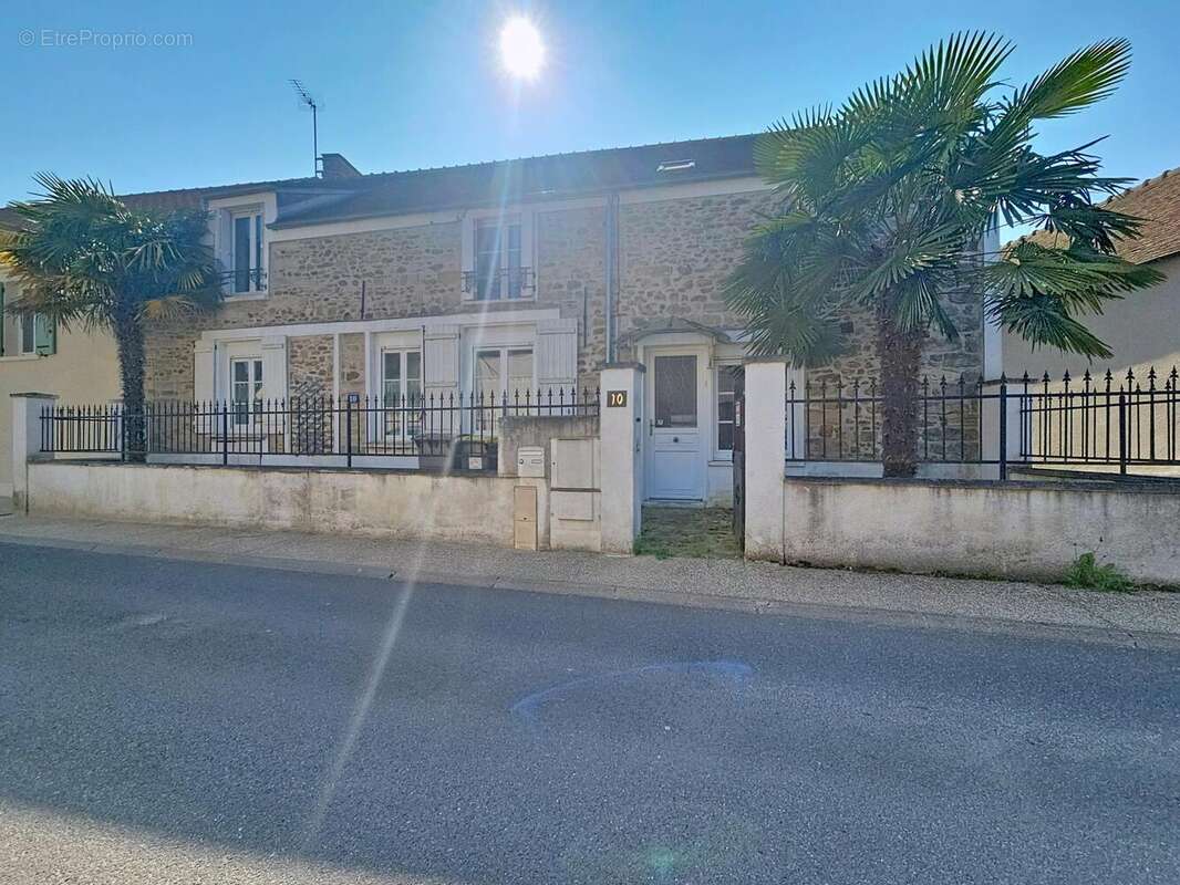 Photo 4 - Maison à LE CHATELET-EN-BRIE