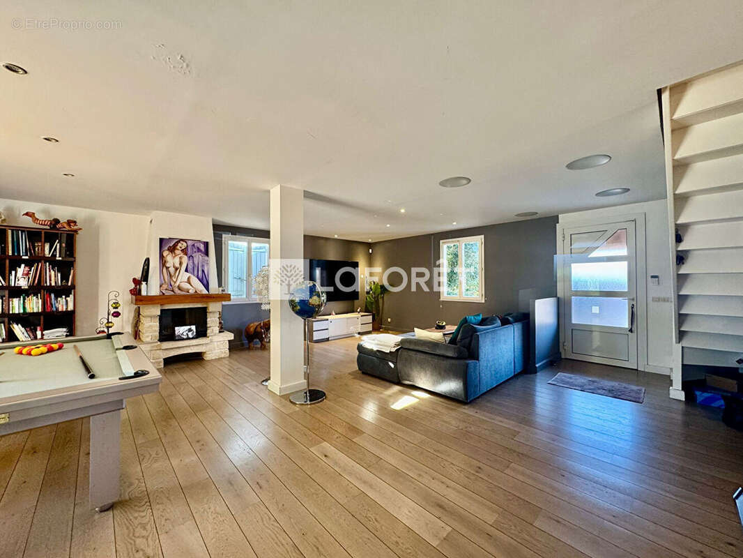 Maison à VILLENEUVE-DE-LA-RAHO