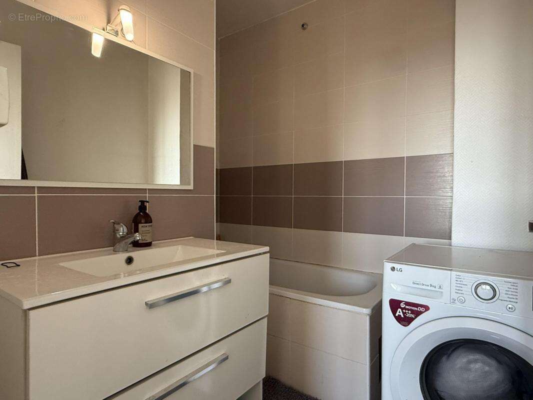 Appartement à LA CHAPELLE-SAINT-LUC