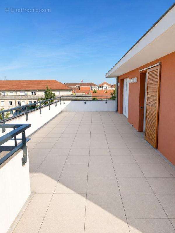 Appartement à BUSSY-SAINT-GEORGES