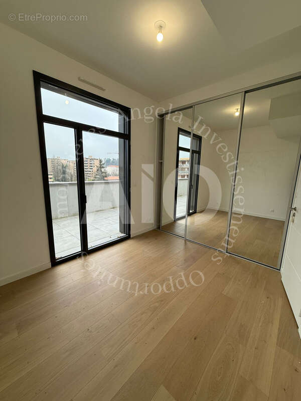 Appartement à TASSIN-LA-DEMI-LUNE