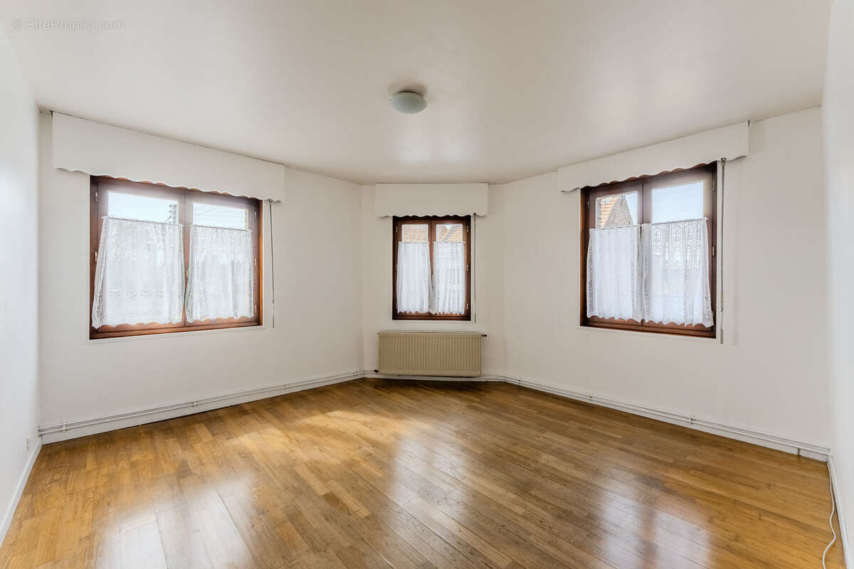 Appartement à BAUVIN