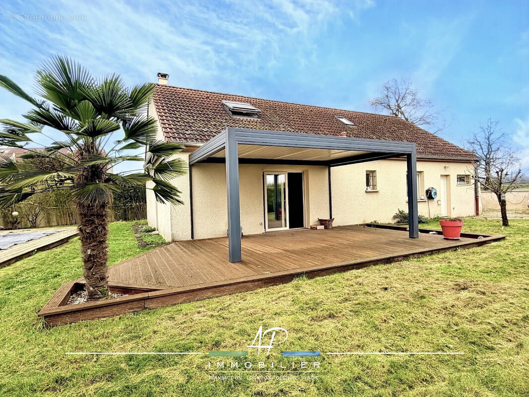 Maison à SAINT-JULIEN