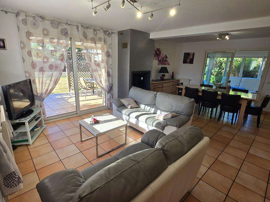 Maison Plouhinec 5 pièce(s) 108 m2 - photo 2