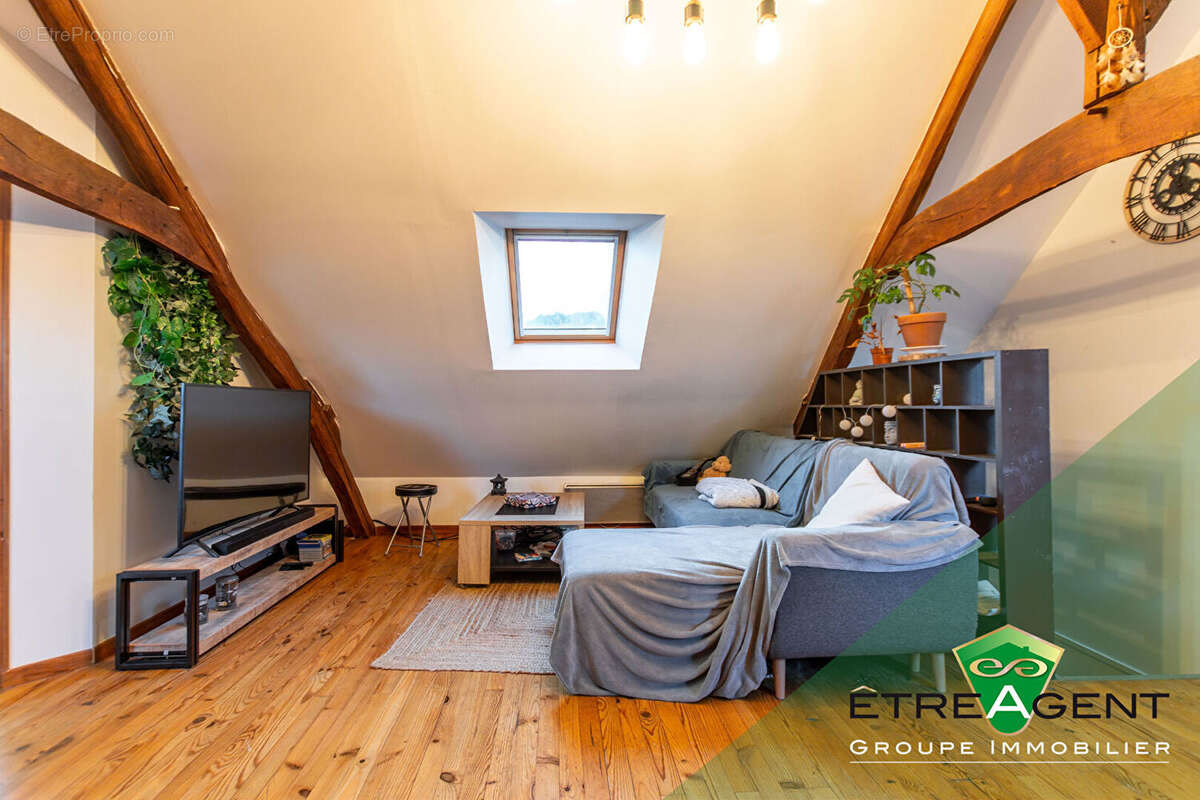 Appartement à PRESLES