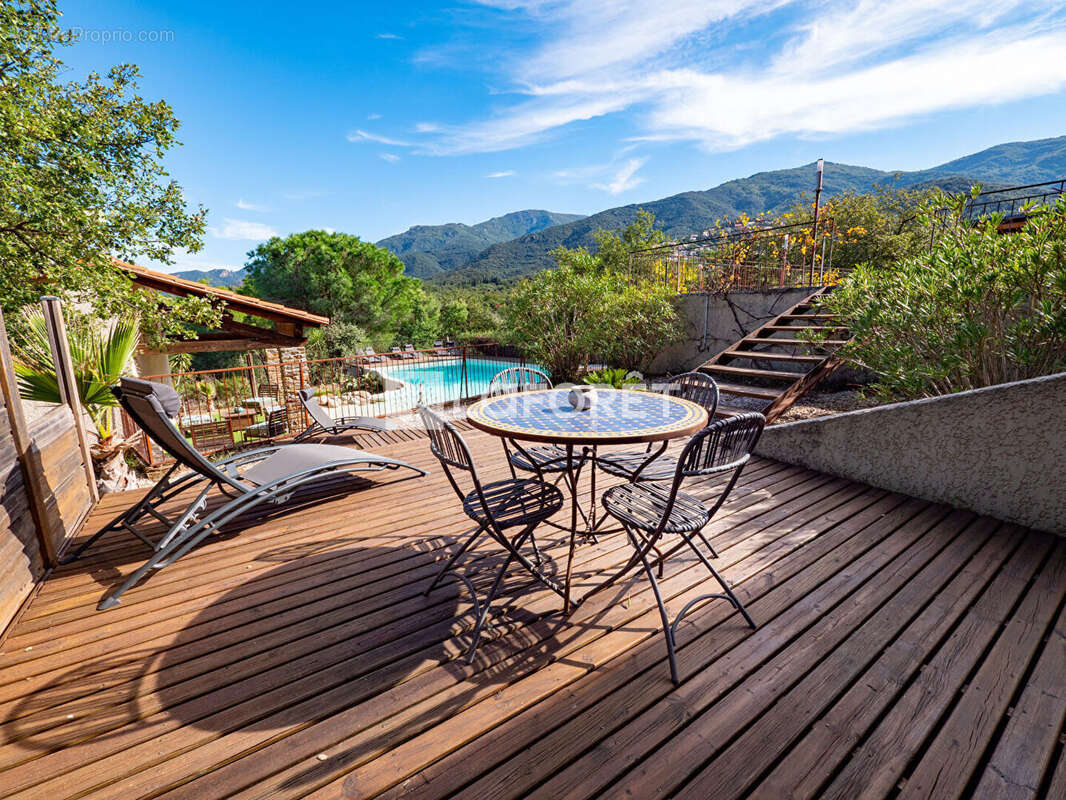 Maison à VILLELONGUE-DELS-MONTS