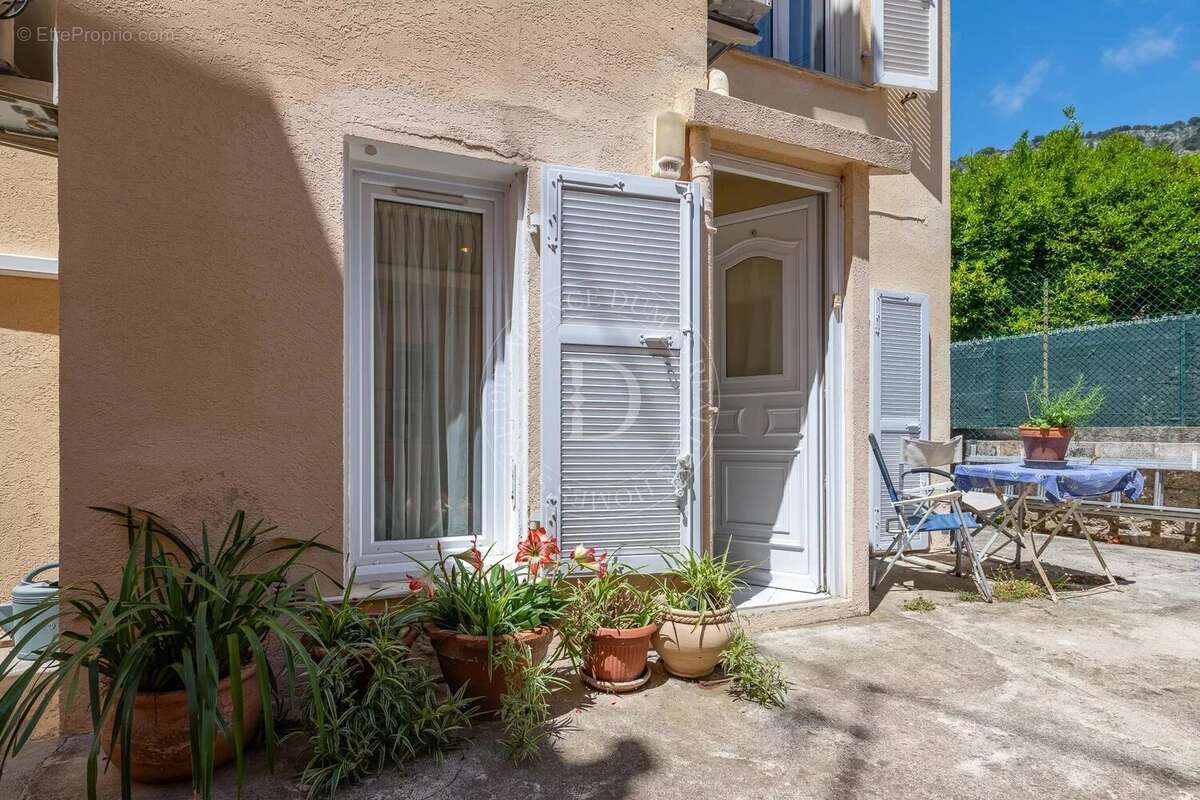 Appartement à BEAULIEU-SUR-MER