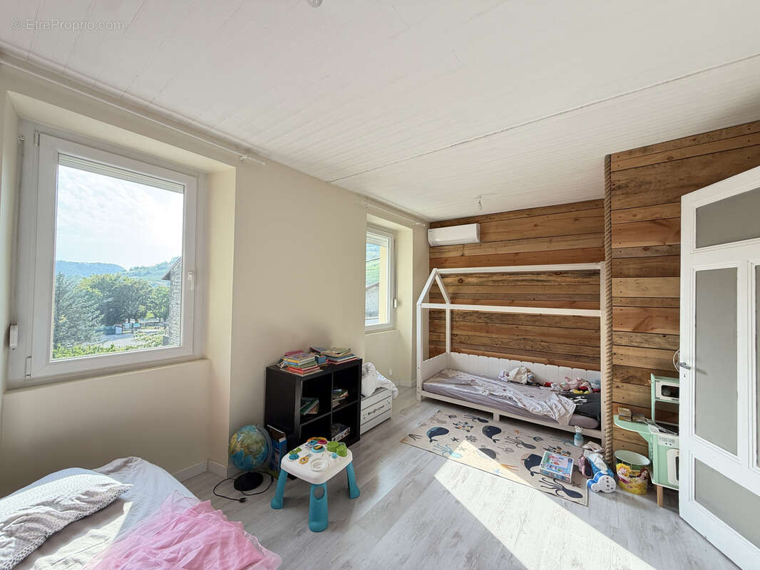Exclusivité maison en pierre à cerdoon - photo 16