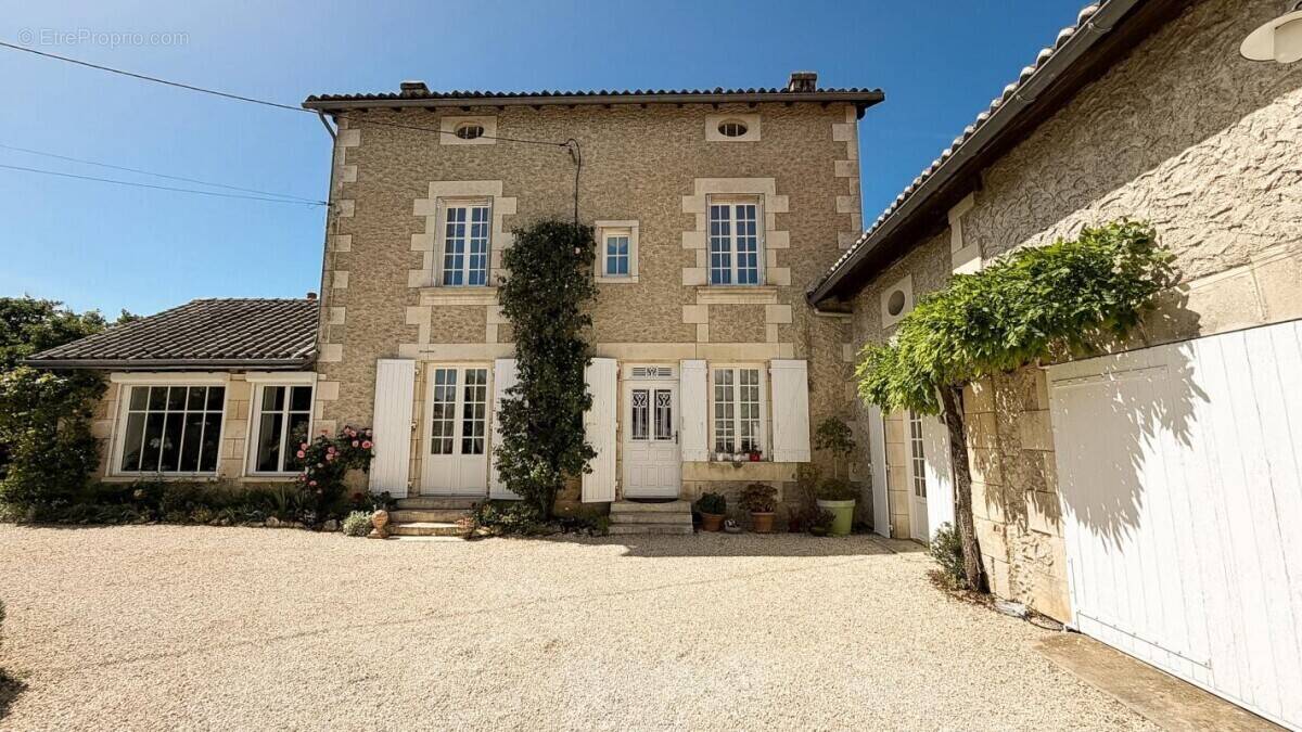 Maison à CHAUVIGNY