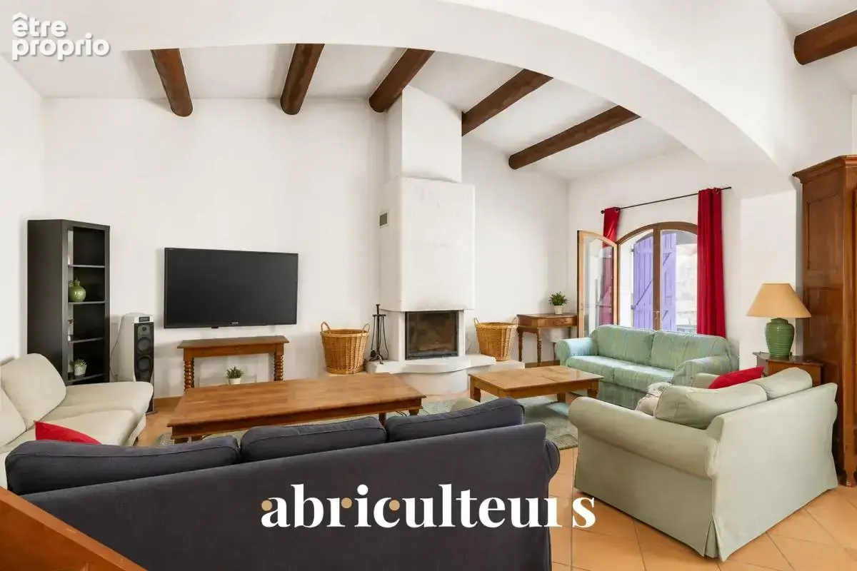LES PENNES-MIRABEAU – Villa 230 m², piscine + 3 appartements loués - photo 3