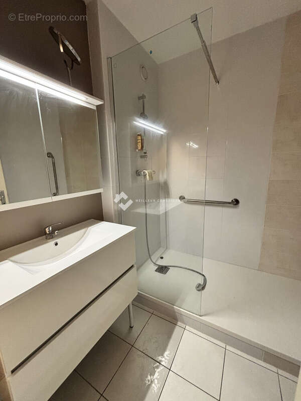 Appartement 69 m² à Poitiers  - photo 4