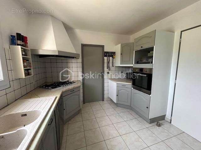Maison de plain-pied sur grand terrain à Meursac - photo 5